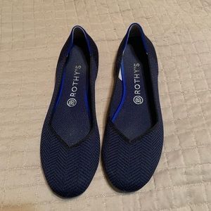Navy metallic rothys